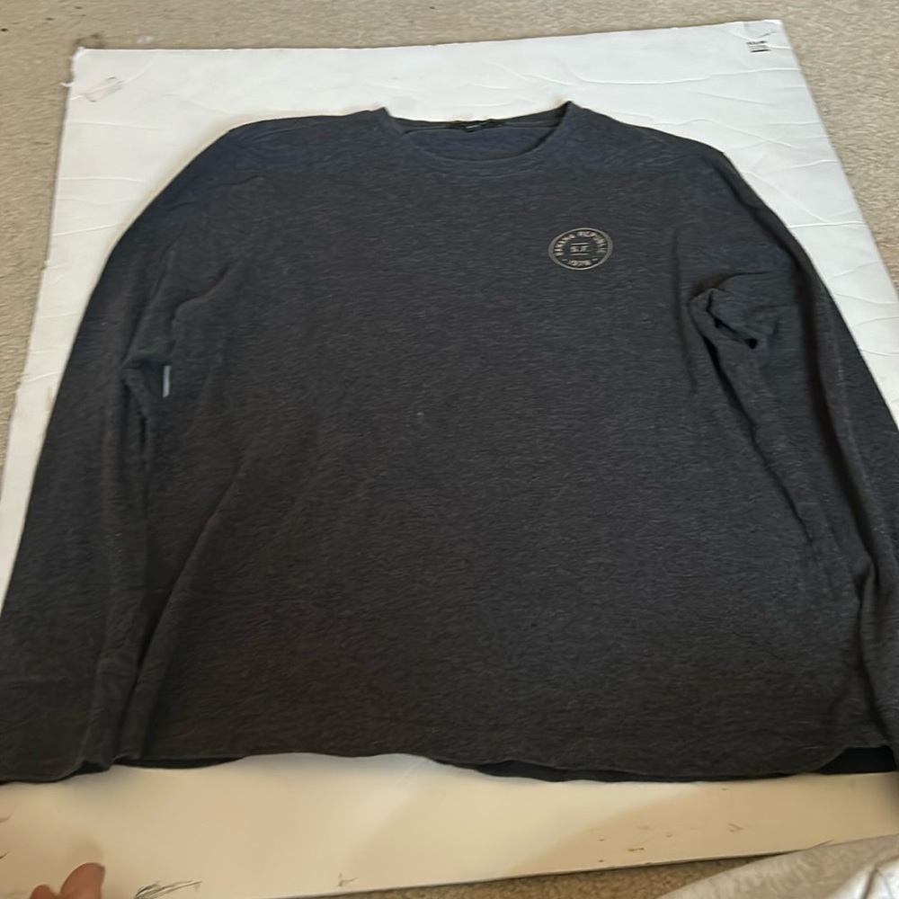 Banana Republic long sleeve t-shirt